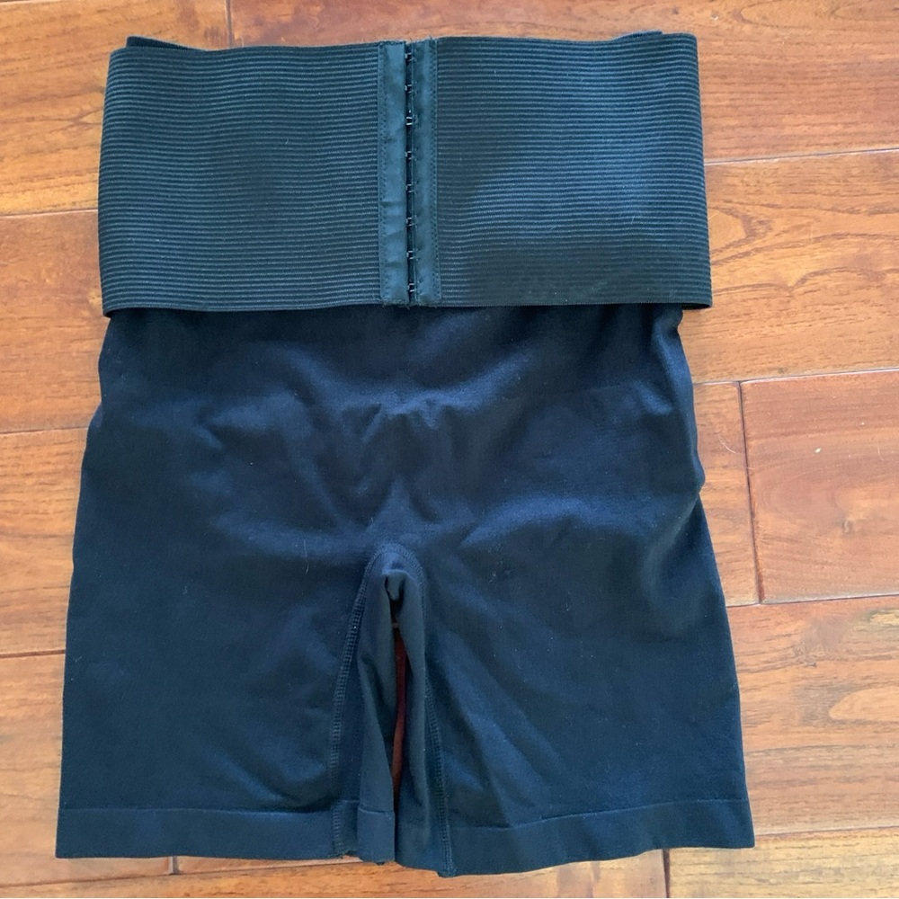 SKINNYGIRL Shapewear Black Elastic Band Hook Eye Shorts Waist Trimmer Size L